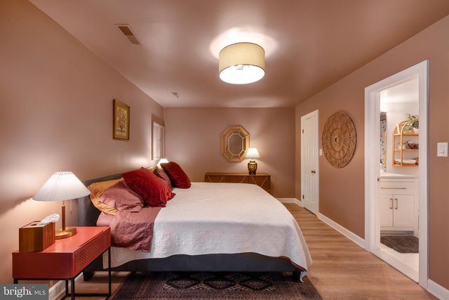 9205 PEGASUS, Potomac, MD 20854