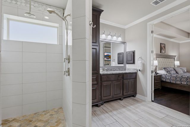 431 Tranquil Oak, San Antonio, TX 78260