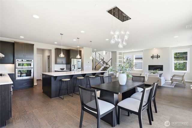 11795 155th Avenue NE, Redmond, WA 98052