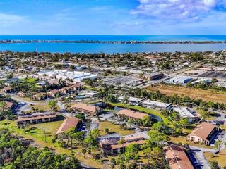 3 QUAILS RUN BOULEVARD 8, Englewood, FL 34223