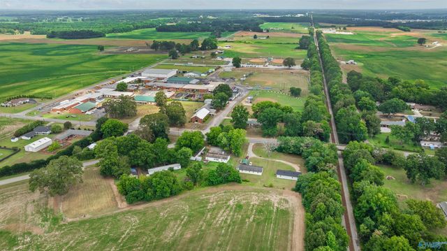 19664 Huntsville Brownsferry Road, Tanner, AL 35671