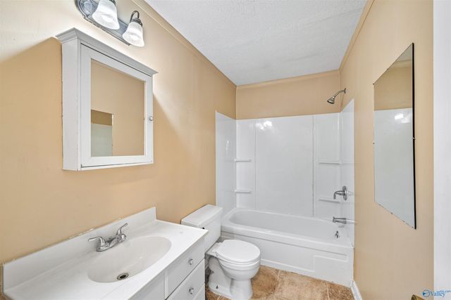 19664 Huntsville Brownsferry Road, Tanner, AL 35671