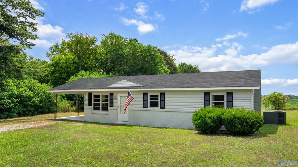 19664 Huntsville Brownsferry Road, Tanner, AL 35671