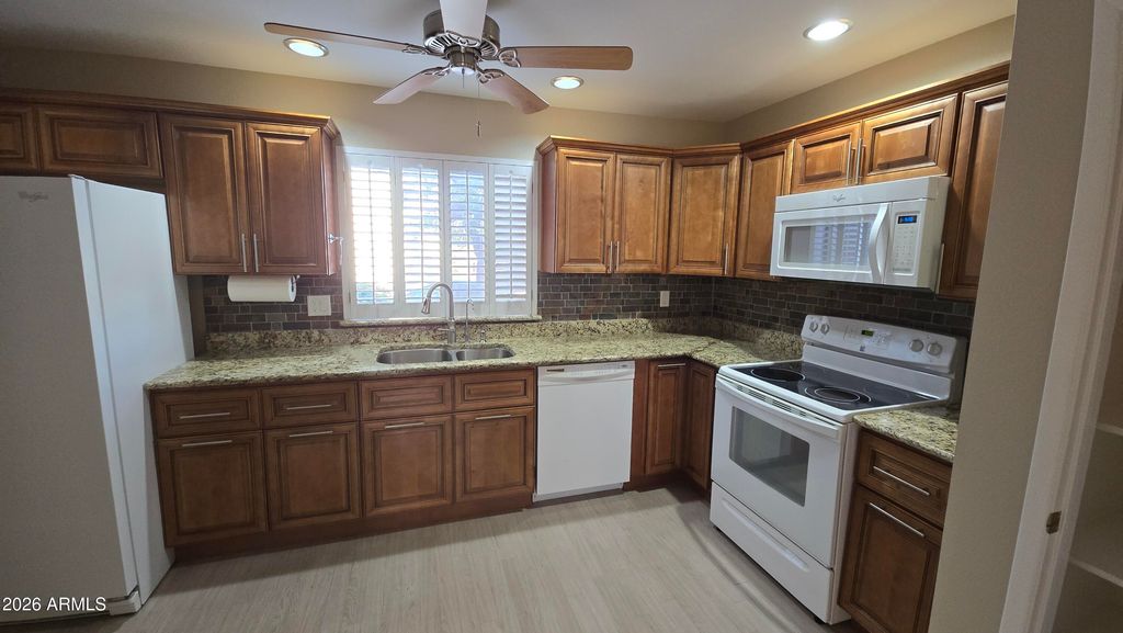 16616 E PALISADES Boulevard 109, Fountain Hills, AZ 85268 — photo 4