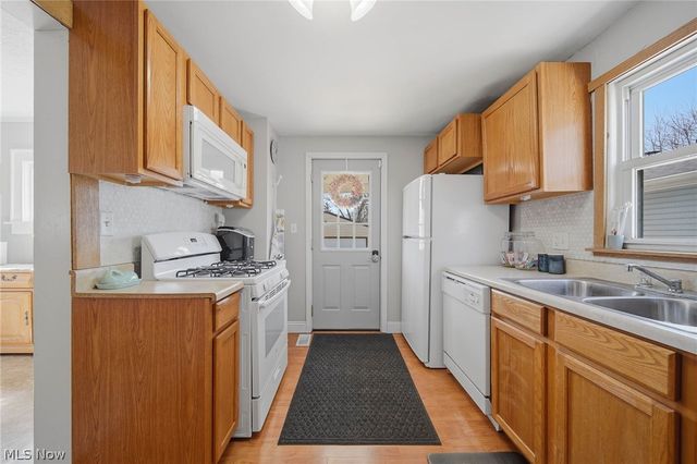 714 Grant Avenue, Cuyahoga Falls, OH 44221