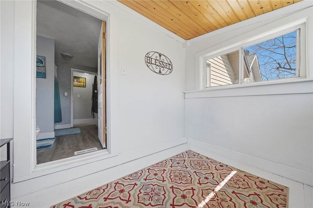 714 Grant Avenue, Cuyahoga Falls, OH 44221