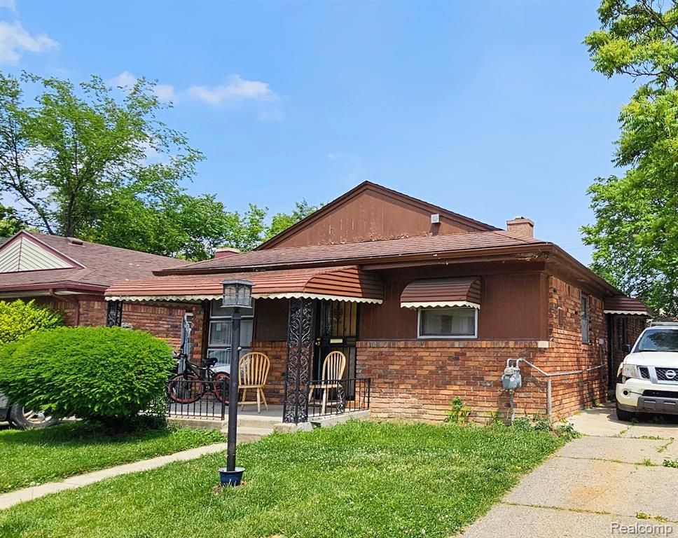 8520 Alpine Street, Detroit, MI 48204