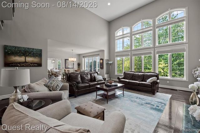 56439 Nickelby, Shelby Twp, MI 48316