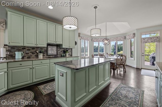 56439 Nickelby, Shelby Twp, MI 48316