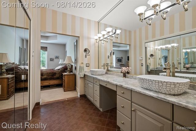 56439 Nickelby, Shelby Twp, MI 48316