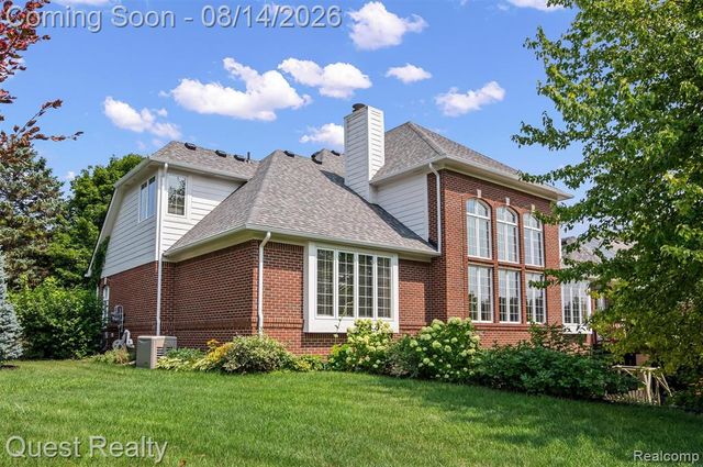 56439 Nickelby, Shelby Twp, MI 48316