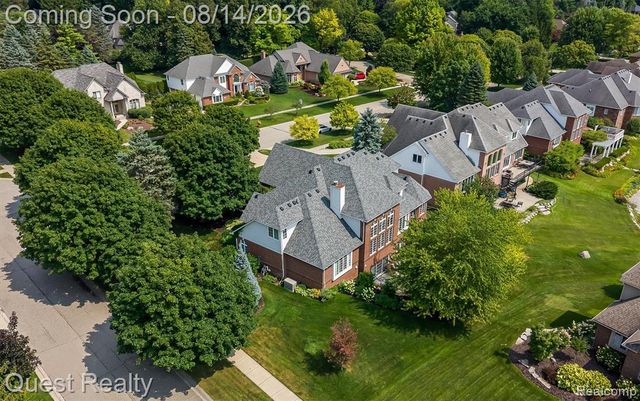 56439 Nickelby, Shelby Twp, MI 48316