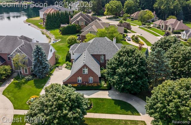 56439 Nickelby, Shelby Twp, MI 48316