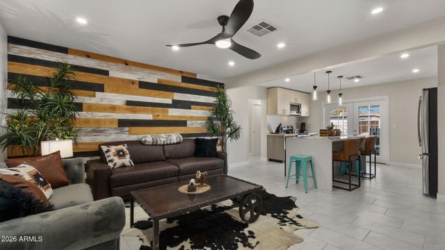 7514 E MORELAND Street, Scottsdale, AZ 85257