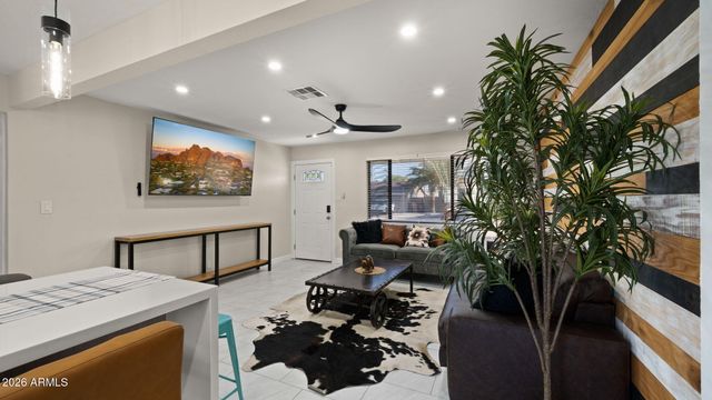 7514 E MORELAND Street, Scottsdale, AZ 85257