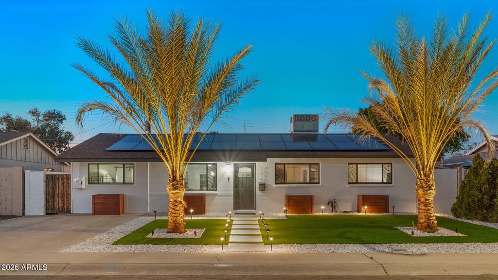 7514 E MORELAND Street, Scottsdale, AZ 85257