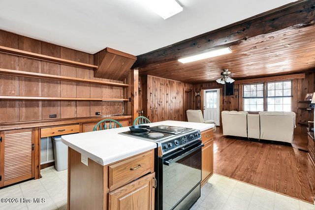 205 W Moore Street, Southport, NC 28461