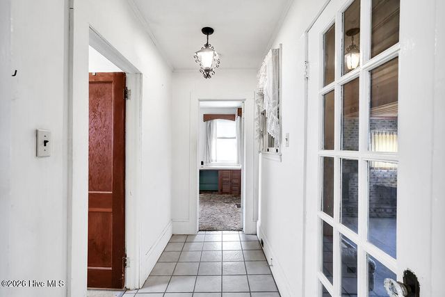 205 W Moore Street, Southport, NC 28461