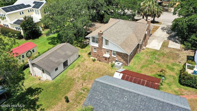 205 W Moore Street, Southport, NC 28461