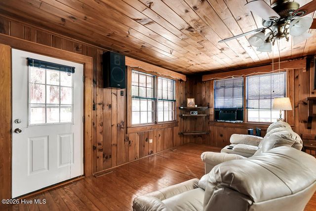 205 W Moore Street, Southport, NC 28461
