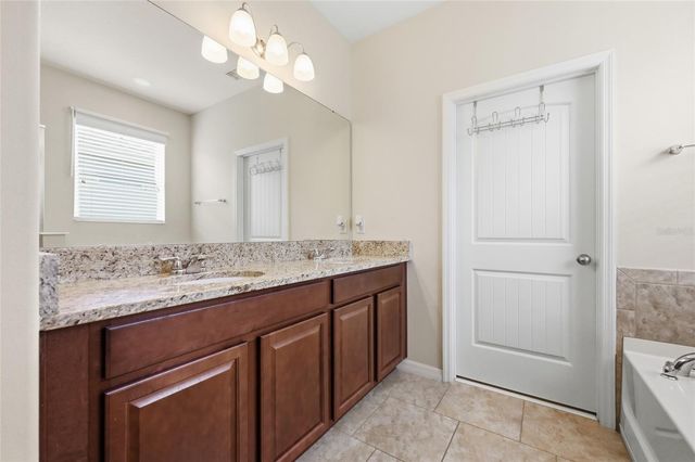276 DRAYTON AVENUE, Davenport, FL 33837