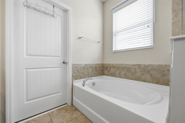 276 DRAYTON AVENUE, Davenport, FL 33837
