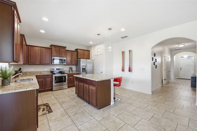 276 DRAYTON AVENUE, Davenport, FL 33837