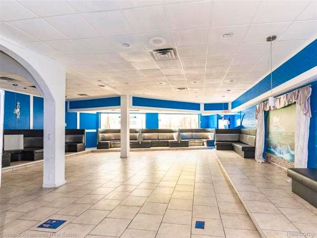 13736 Michigan Avenue, Dearborn, MI 48126