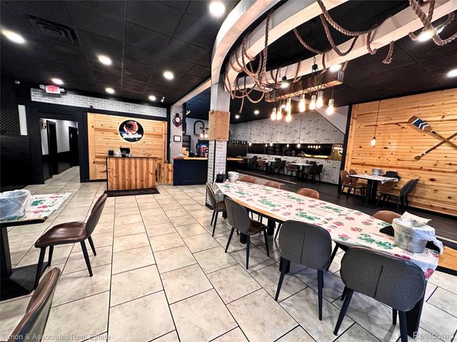 13736 Michigan Avenue, Dearborn, MI 48126