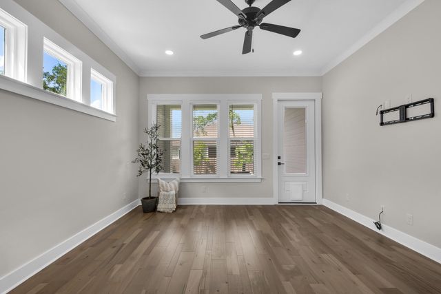 637 Chamomile Court, Niceville, FL 32578