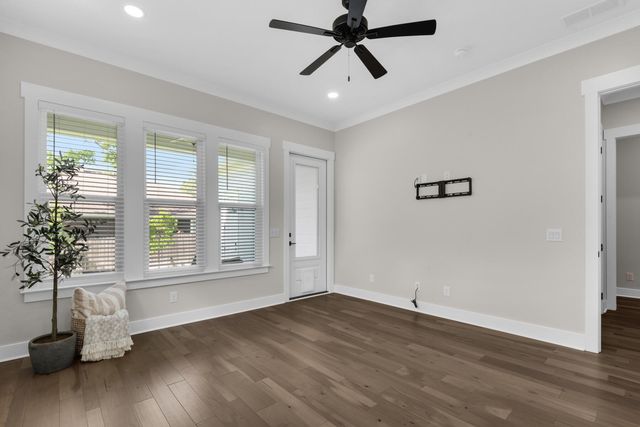 637 Chamomile Court, Niceville, FL 32578