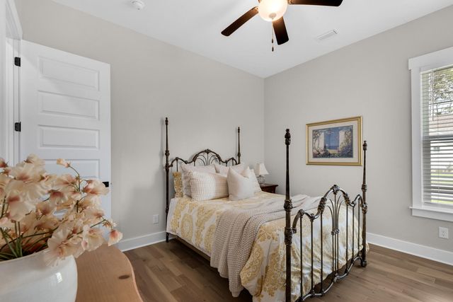 637 Chamomile Court, Niceville, FL 32578