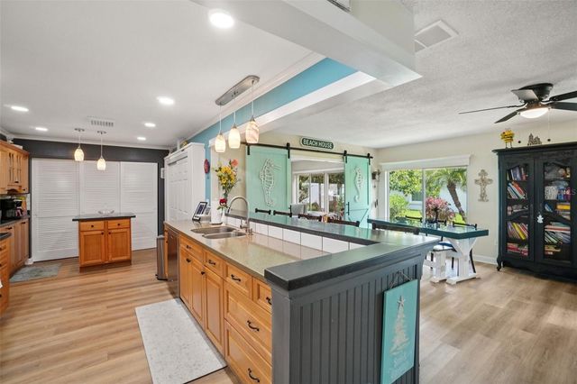 9153 42ND WAY N, Pinellas Park, FL 33782