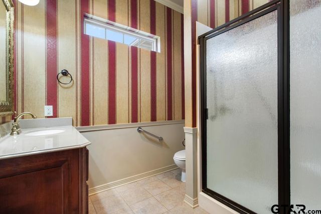 2123 Evansburg Ln, Tyler, TX 75703