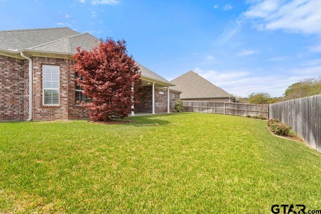 2123 Evansburg Ln, Tyler, TX 75703