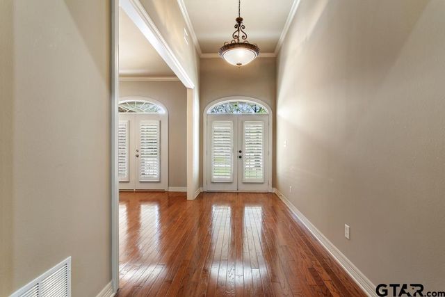 2123 Evansburg Ln, Tyler, TX 75703