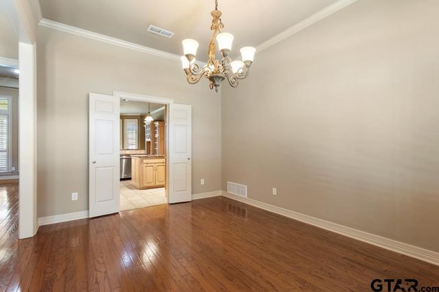 2123 Evansburg Ln, Tyler, TX 75703