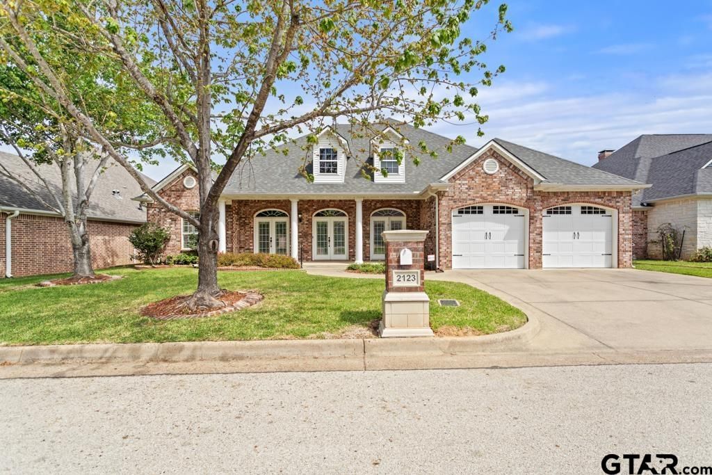 2123 Evansburg Ln, Tyler, TX 75703