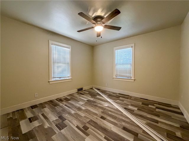 426 E Laclede Avenue, Youngstown, OH 44507
