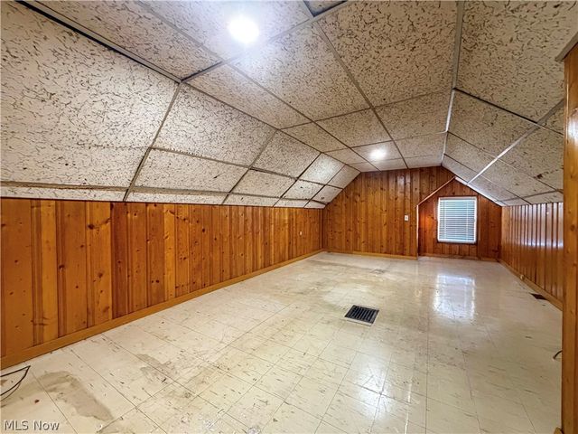 426 E Laclede Avenue, Youngstown, OH 44507