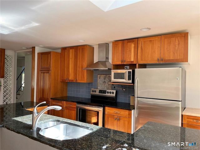 231 Rivergate Drive, Wilton, CT 06897