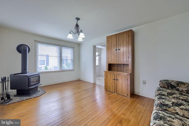 1316 NEWPORT RD, Manheim, PA 17545