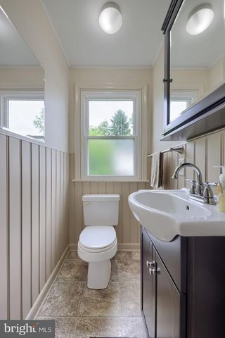 1316 NEWPORT RD, Manheim, PA 17545