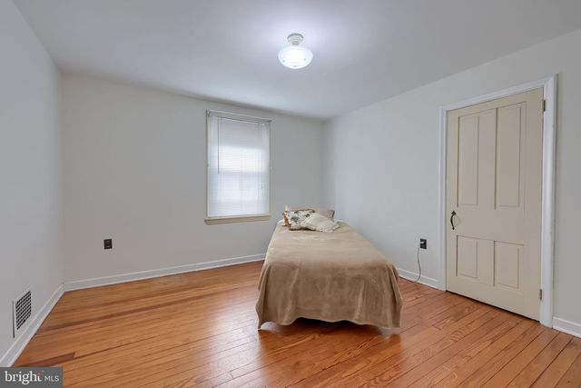 1316 NEWPORT RD, Manheim, PA 17545