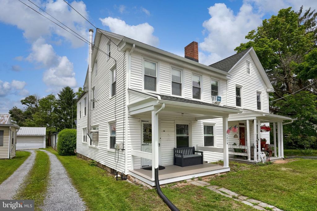 1316 NEWPORT RD, Manheim, PA 17545