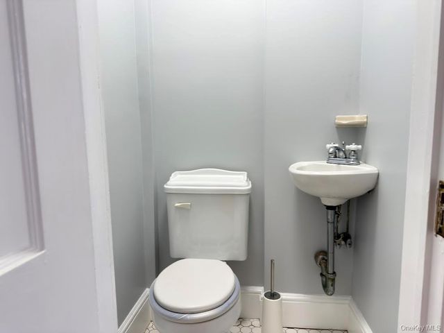 711 Hall Street, Mamaroneck, NY 10543
