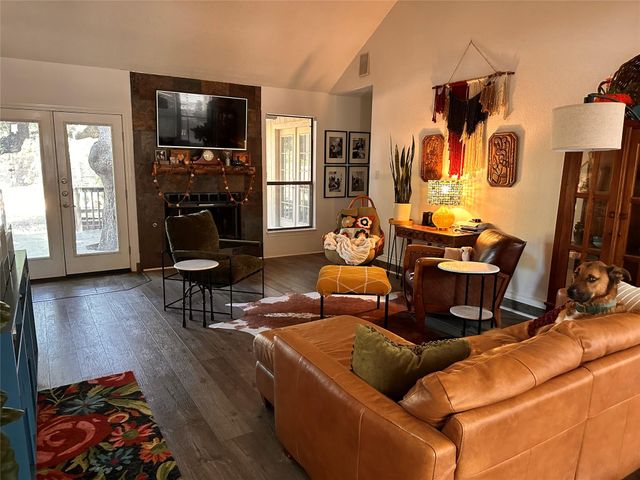 800 Prize Oaks DR, Cedar Park, TX 78613