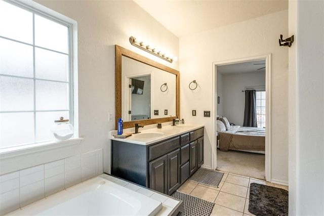 4904 Sunny Court, Oklahoma City, OK 73135