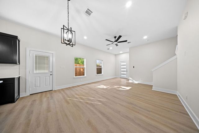 1628 Bessie Street, Fort Worth, TX 76104