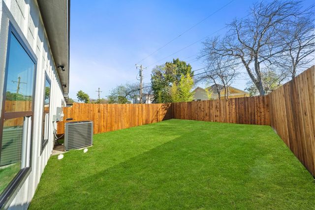 1628 Bessie Street, Fort Worth, TX 76104